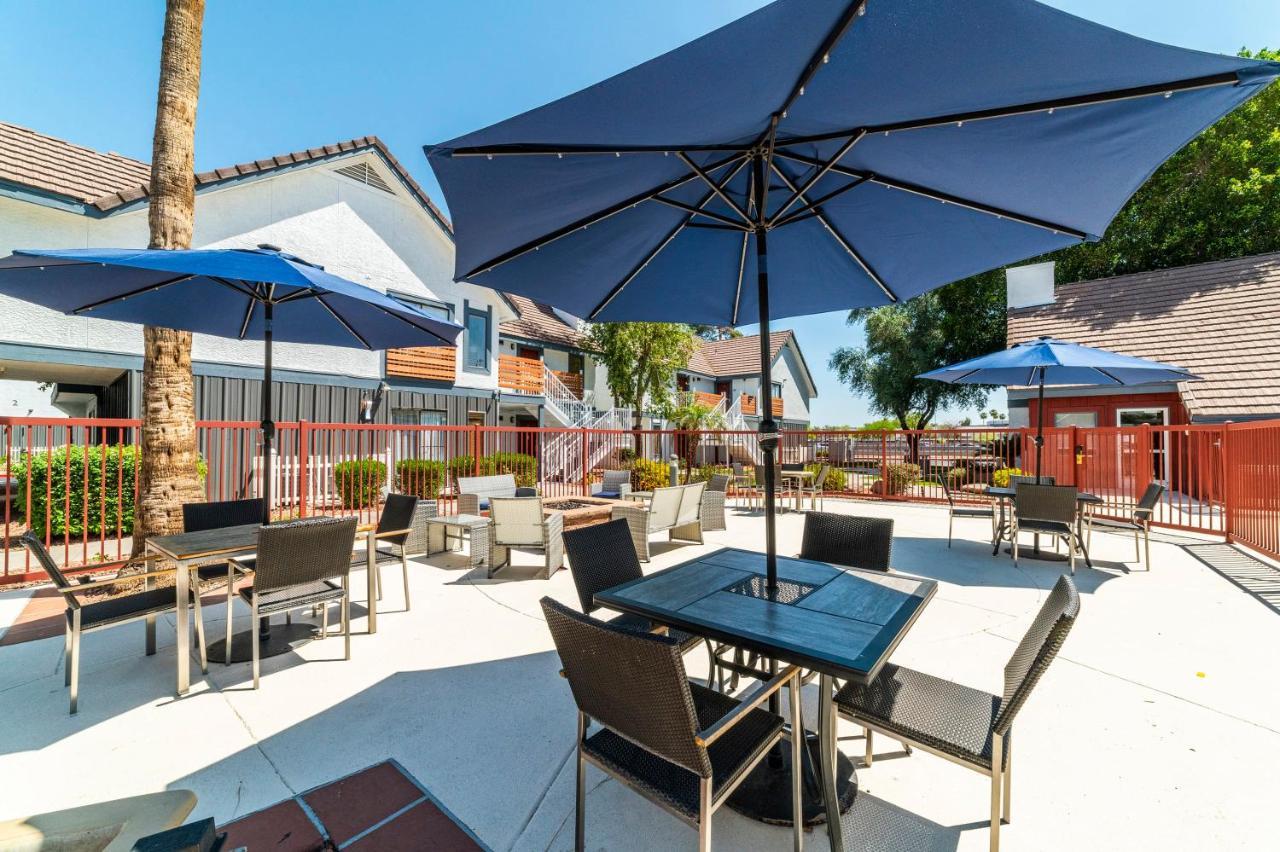 Metro Phx Studio Queen Sleeps 4 Heated Pool Phoenix Exterior photo