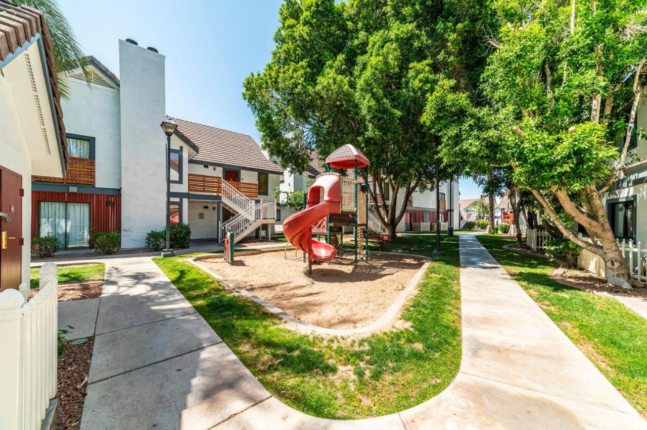 Metro Phx Studio Queen Sleeps 4 Heated Pool Phoenix Exterior photo